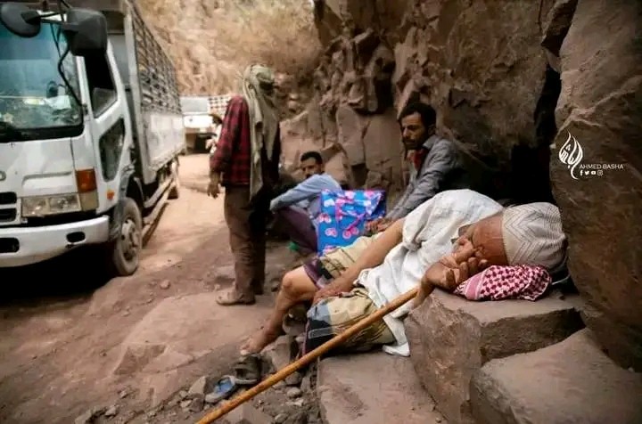 قصة موت الطرق..حيث تقتل الطرقات والحصار اكثر من الحرب اليكم القصة