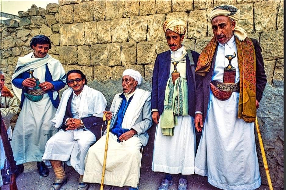 الاستشراق والمغامرة: من “العربية السعيدة” إلى اليمن الحديث.. ترشيحات كتب عن اليمن