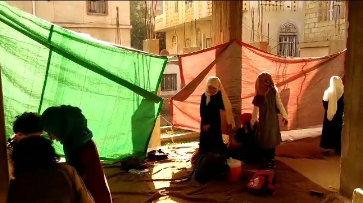 مدرسة الزيلعي بتعز.... معلامة في زمن الثورة