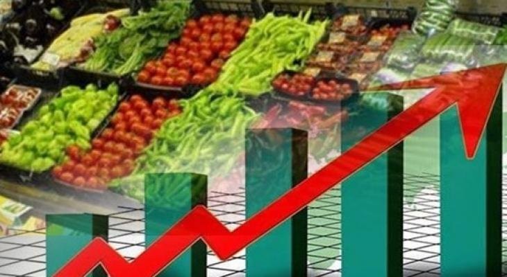 موجة غلاء تجتاح مصر.. وارتباك بسوق الصرف بعد أنباء تعويم الجنيه