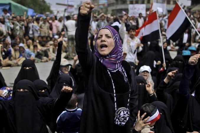 نساء بلا محارم… طالبان اليمن.. لا لسفر النساء..