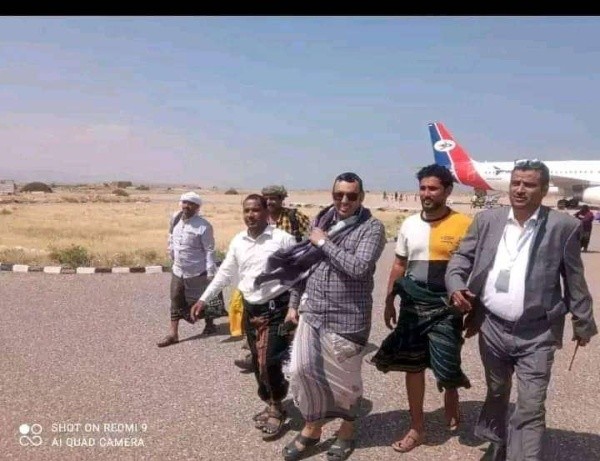 لماذا اطاحت السعودية بمحافظ الانتقالي في سقطرى واعادت محافظ “ الاصلاح”