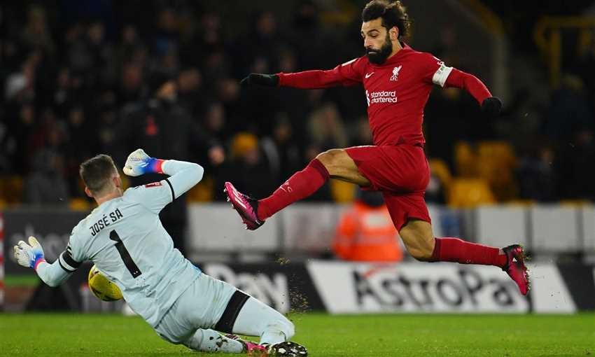 موعد مع التاريخ.. رقمان قياسيان ينتظران محمد صلاح أمام ولفرهامبتون
