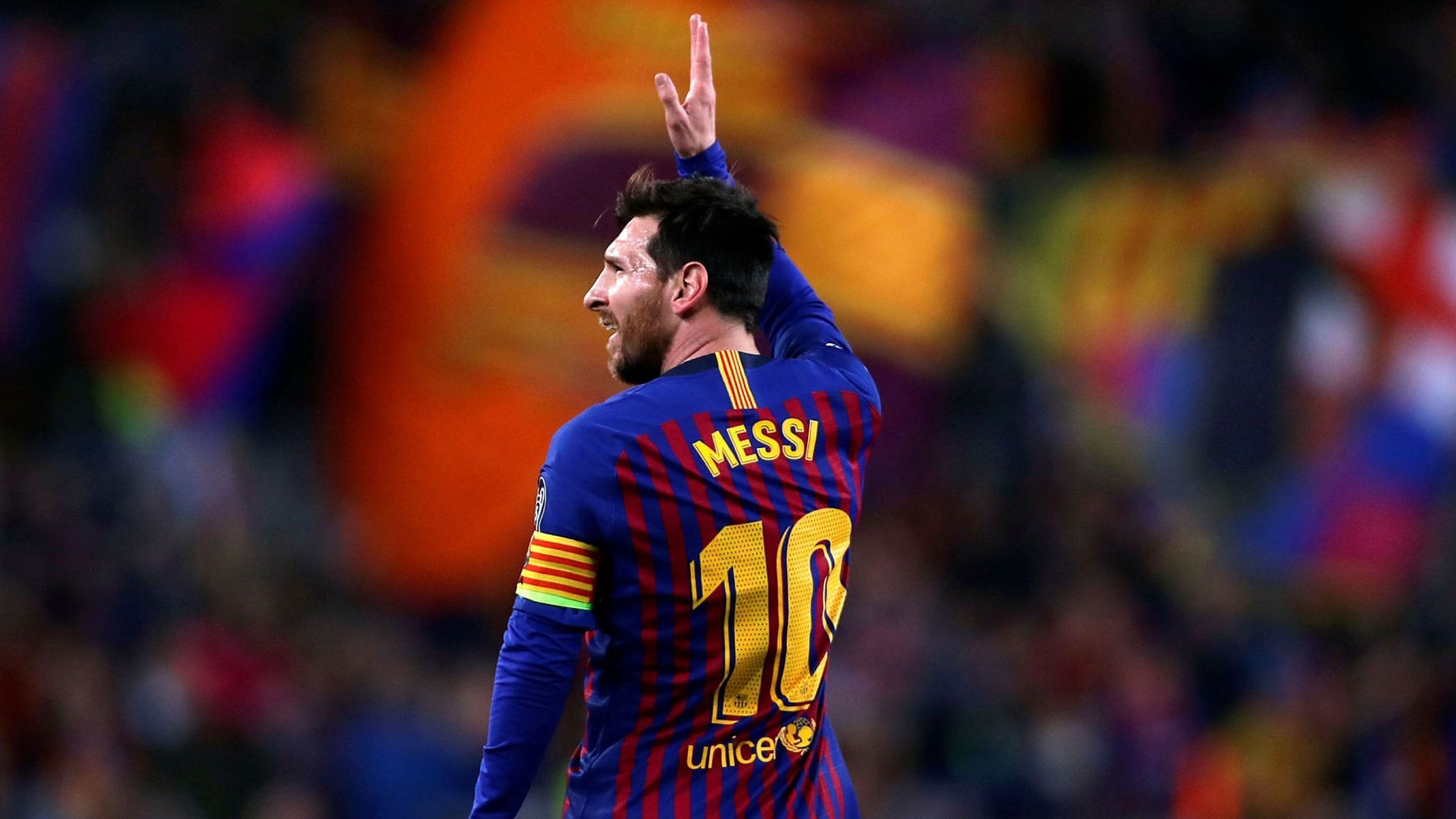 مفاجآة.. ميسي يقترب من العودة إلى برشلونة
