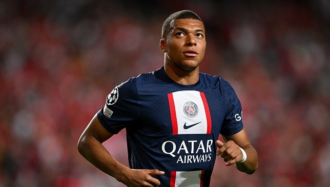 مفضلا مقاعد البدلاء.. مبابي يسخر من عرض الهلال السعودي لضمه في الميركاتو الصيفي