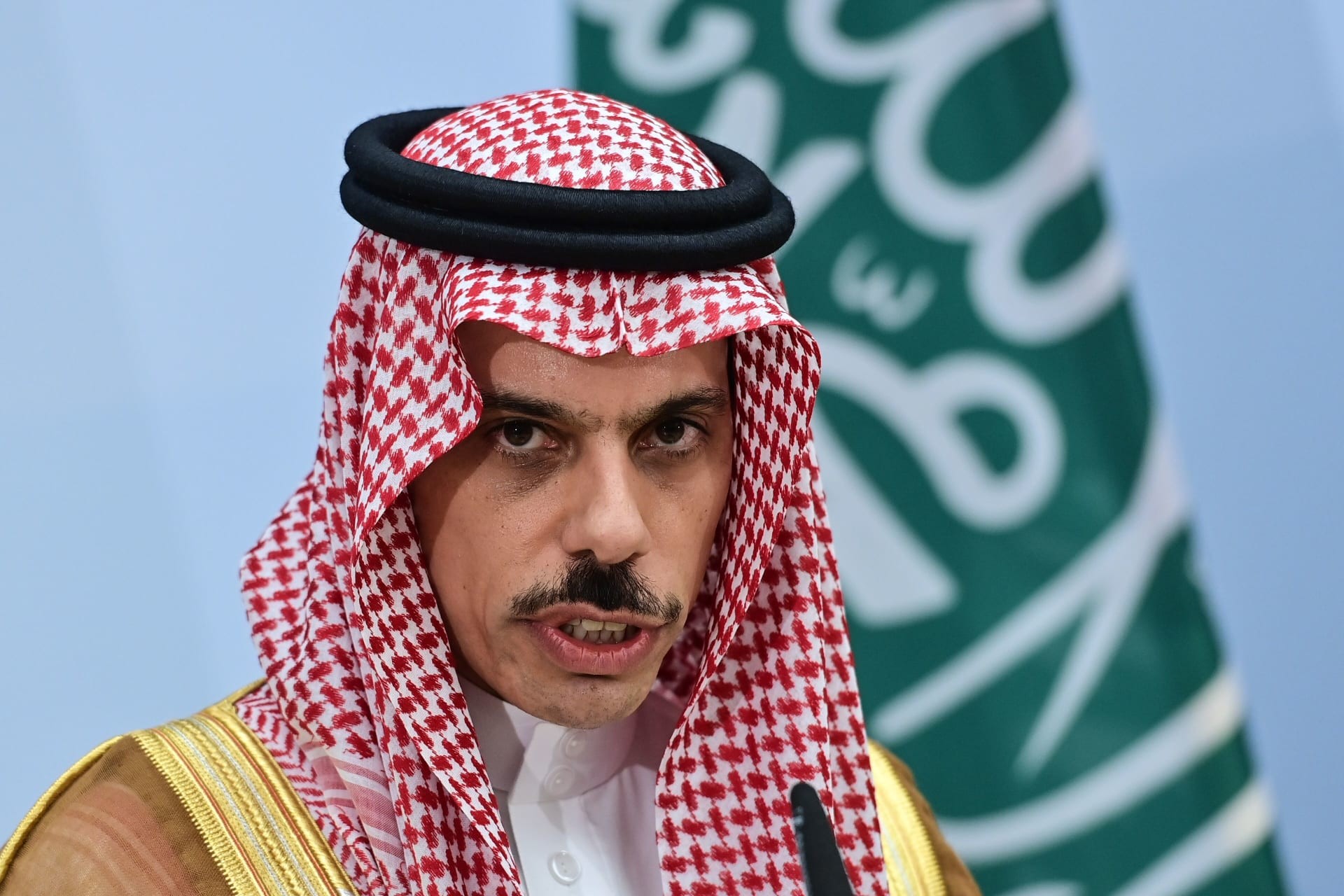 وزير الخارجية السعودي: وقف إطلاق النار بقطاع غزة خطوة في الاتجاه الصحيح