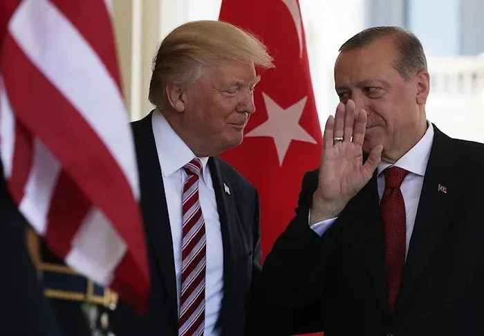 تركيا: أردوغان وترامب بحثا إنهاء الحرب بين روسيا وأوكرانيا